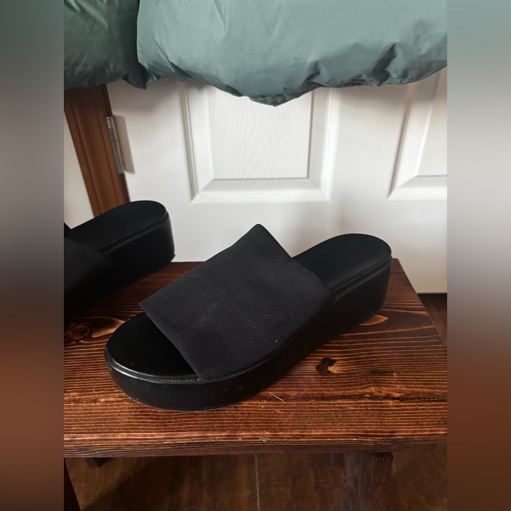 Madden Girl Platform Black Sandals